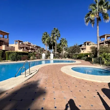Casa Di Cotro Bajo Con Gran Jardin