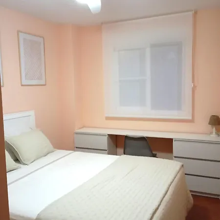 Casa Di Cotro Bajo Con Gran Jardin * Vera