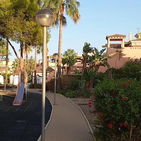 Casa Di Cotro Bajo Con Gran Jardin Apartment *